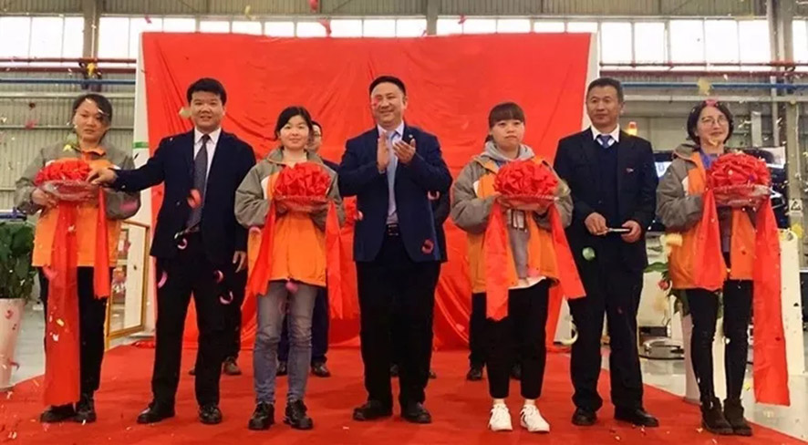 旗下子公司大族松谷三維激光切割機(jī)量產(chǎn)下線,批量交付歐美市場(chǎng) 旗下子公司大族松谷三維激光切割機(jī)量產(chǎn)下線,批量交付歐美市場(chǎng)